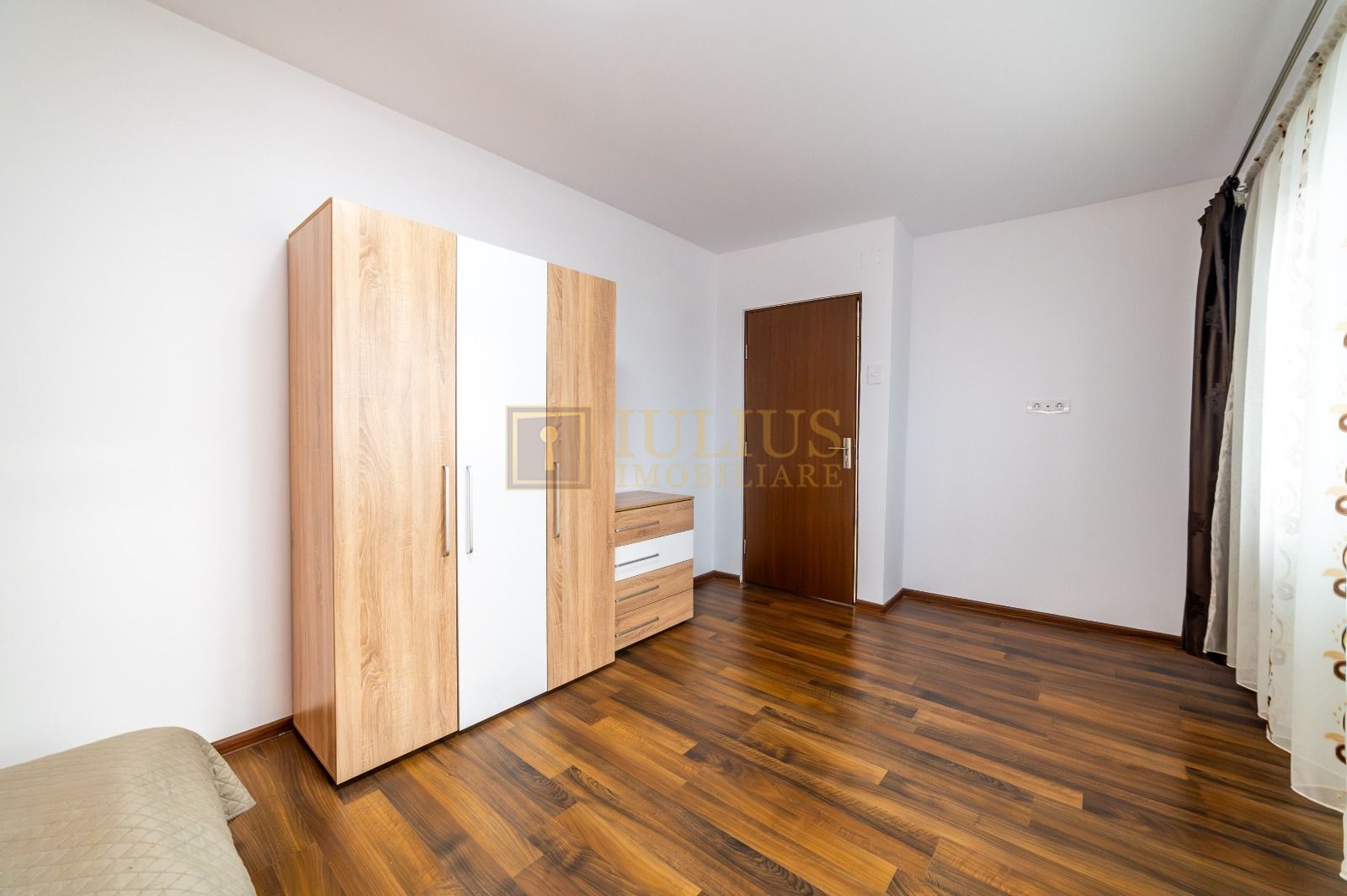 3 camere, apartament superb-70 mp, Iosefin, loc de parcare inclus - Poză 3