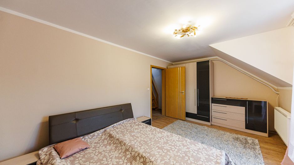 Casă primitoare și cochetă în Dumbrăvița – langa pădure și lac | Com 0 - Poză 33