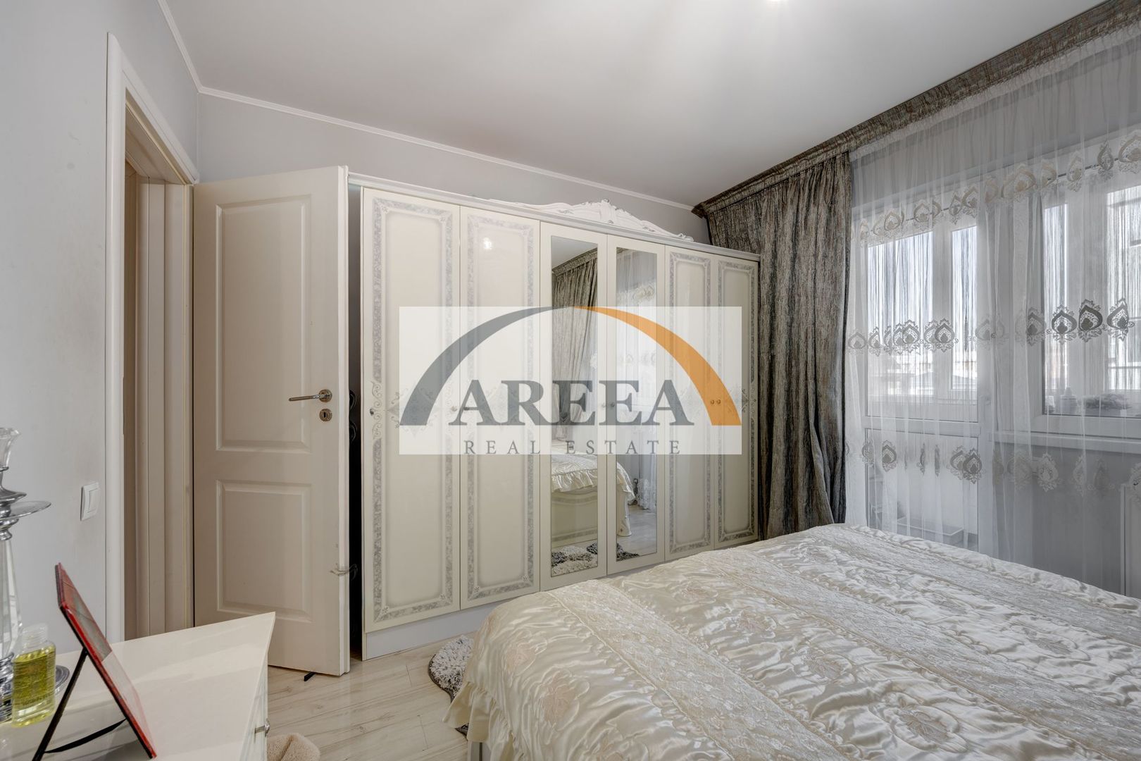 NOU SI ELEGANT - 3 camere decomandat, et 1/3, Oltenitei-Aparatori - Poză 11