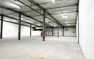 Hala de inchiriat Arad – 1.135 mp pentru comert, servicii - Poză 9