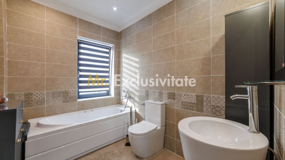 Casa moderna, constructie solida -view panoramic -Mioveni-Arges! - Poză 9