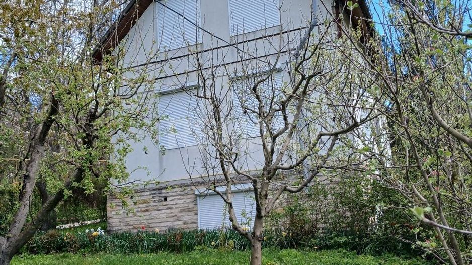 Vilă de vânzare – or. Durlești, str. I.P. Struguraș- LUXImediat după Gara de Sud - Poză 2