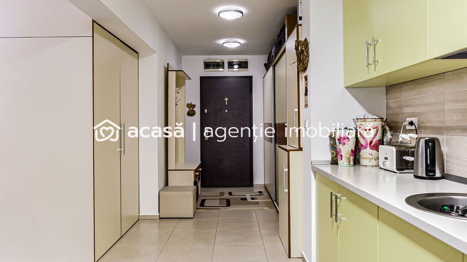 VÂNDUT! Apartament modern cu 3 camere - Poză 2