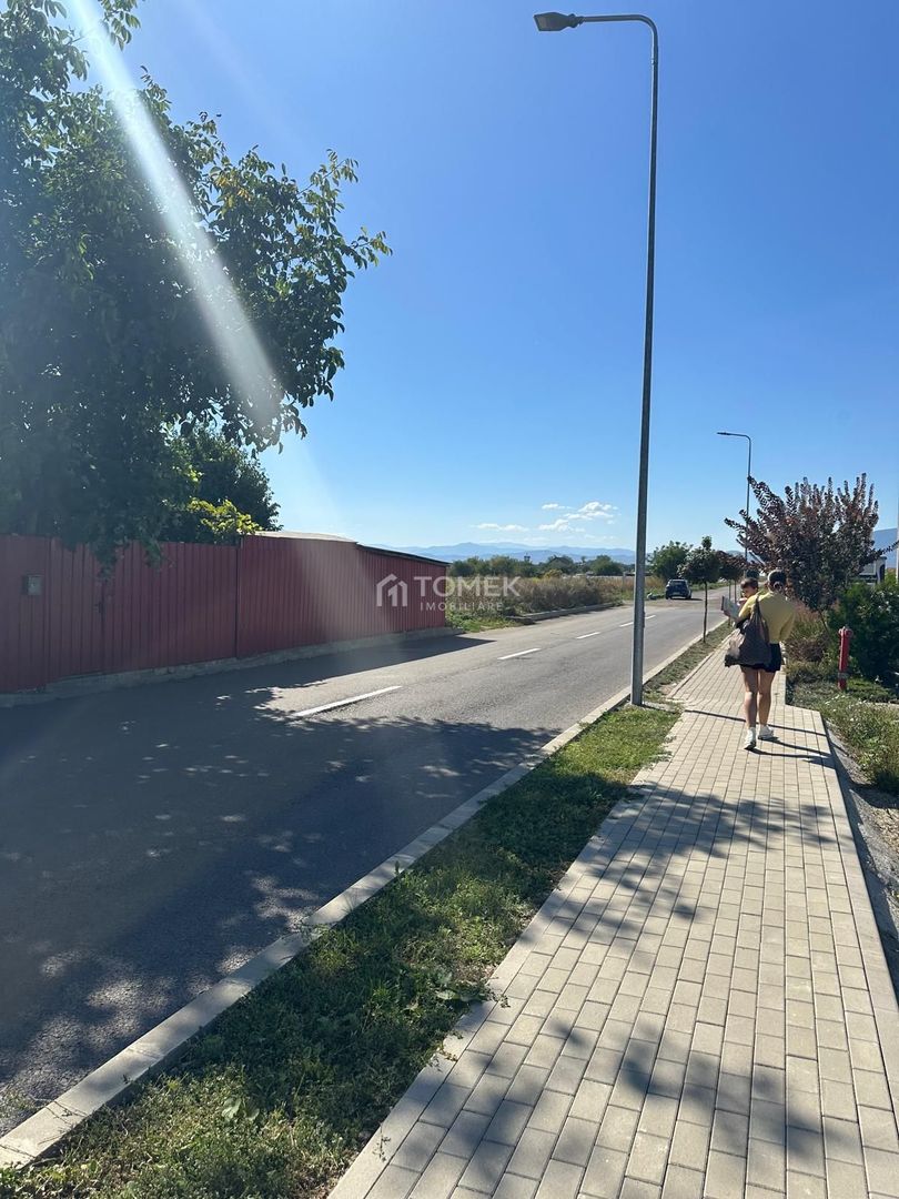 Teren str.Nicolae Labis Tractorul - Poză 2