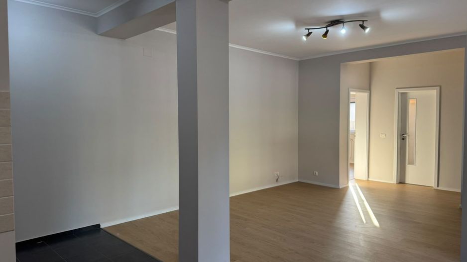 Braytim | 3 Camere | Centrala proprie | Loc de parcare | Renovat  recent - Poză 3