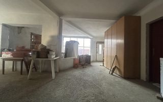 Proprietate multifuncțională cu potențial pentru investiții - Poză 9