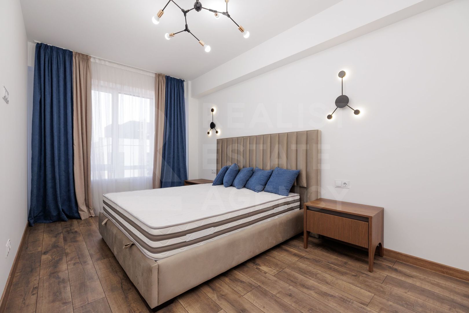 Vânzare, apartament, 2 camere,  str. Calea Ieșilor, Sculeni. - Poză 2