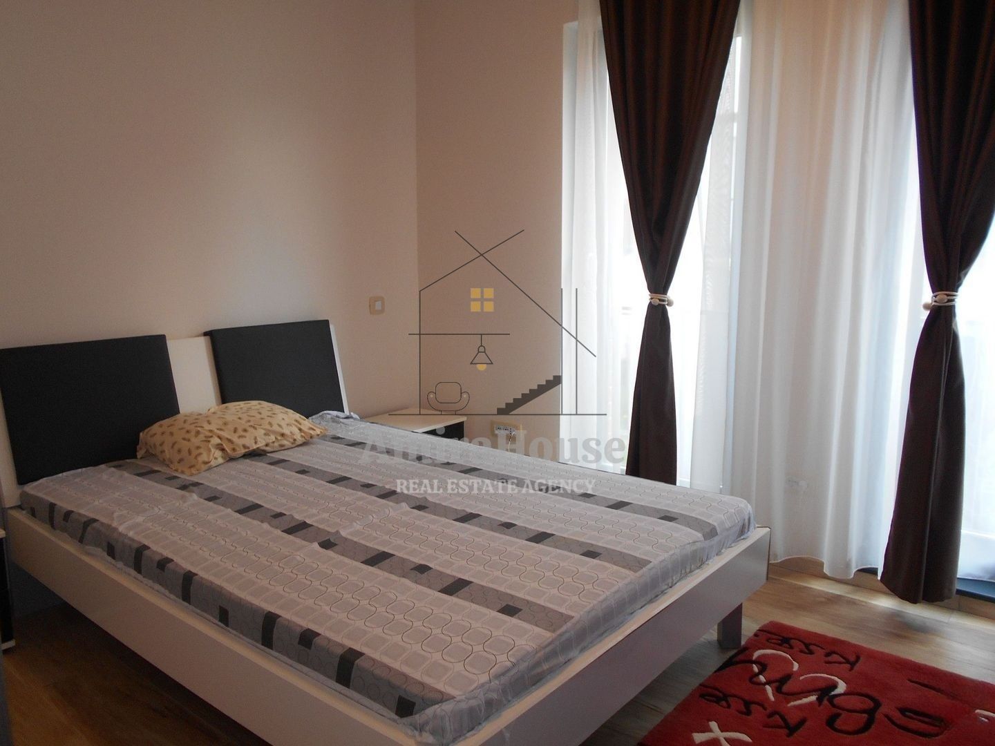 Casa tip duplex, 170 mp utili, 250 mp teren, finisata, mobilata, zona E.Ionesco - Poză 25