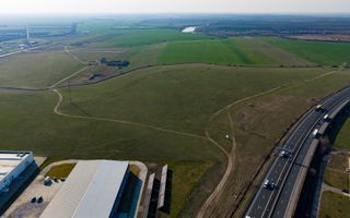 Teren de 107,000mp în zona industrială Zădareni - Poză 18