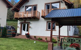 Casă de poveste în Moieciu de Sus - Poză 2