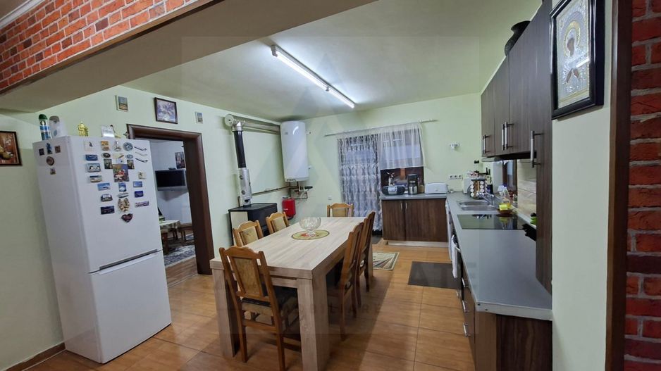 Casa constructie 2016 cu teren 306 mp complet utilata in Selimbar - Poză 2