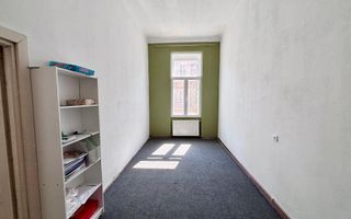 Apartament cu 3 camere pretabil firme, birouri | Traian - Poză 2