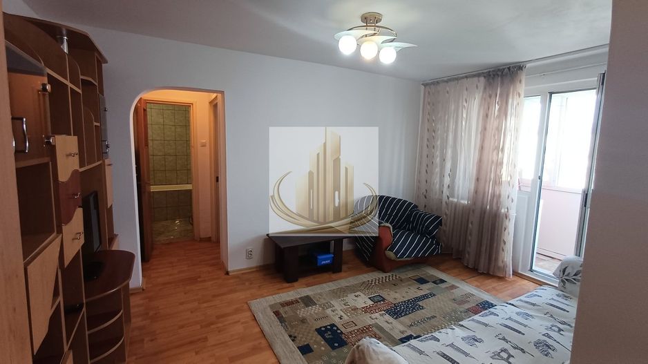 Apartament 2 camere semidecomandat, bloc reabilitat - Poză 1