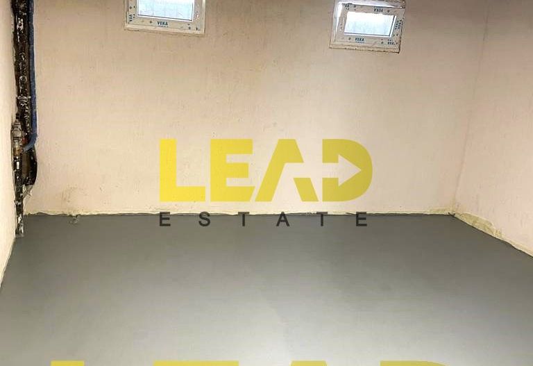 Casa renovata complet! 210 mp utili pe teren de 548 mp! - Poză 13