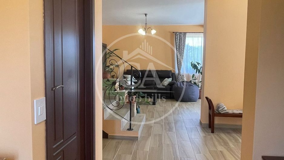 Casa de vanzare cu 4 camere in Oșorhei, Bihor - Poză 8