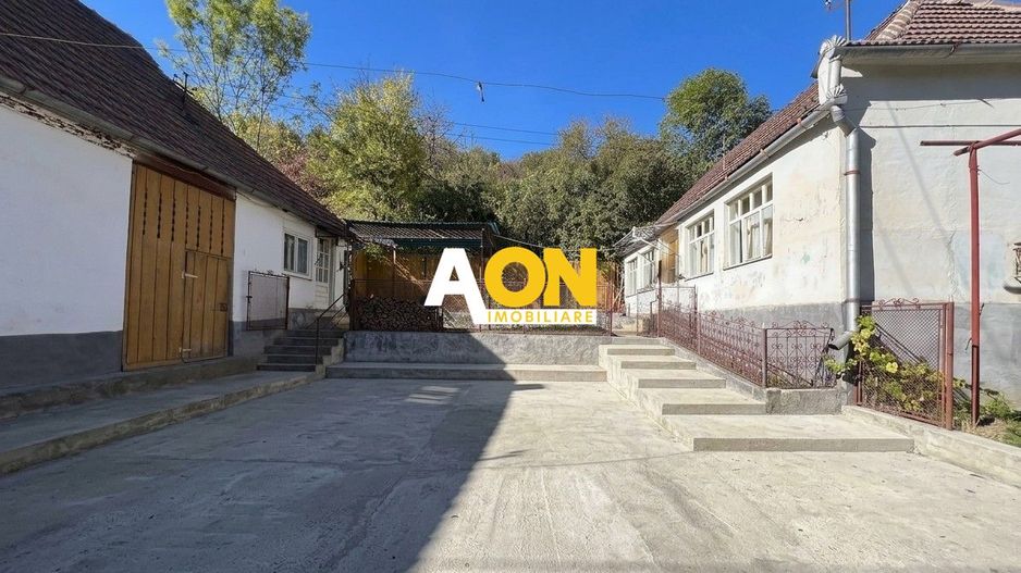 Casa De Vanzare | Pianu de Sus | Teren 2835 mp - Poză 1