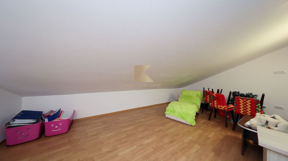 Proprietate mixtă cu spațiu comercial și locuință, Cristian - Poză 12