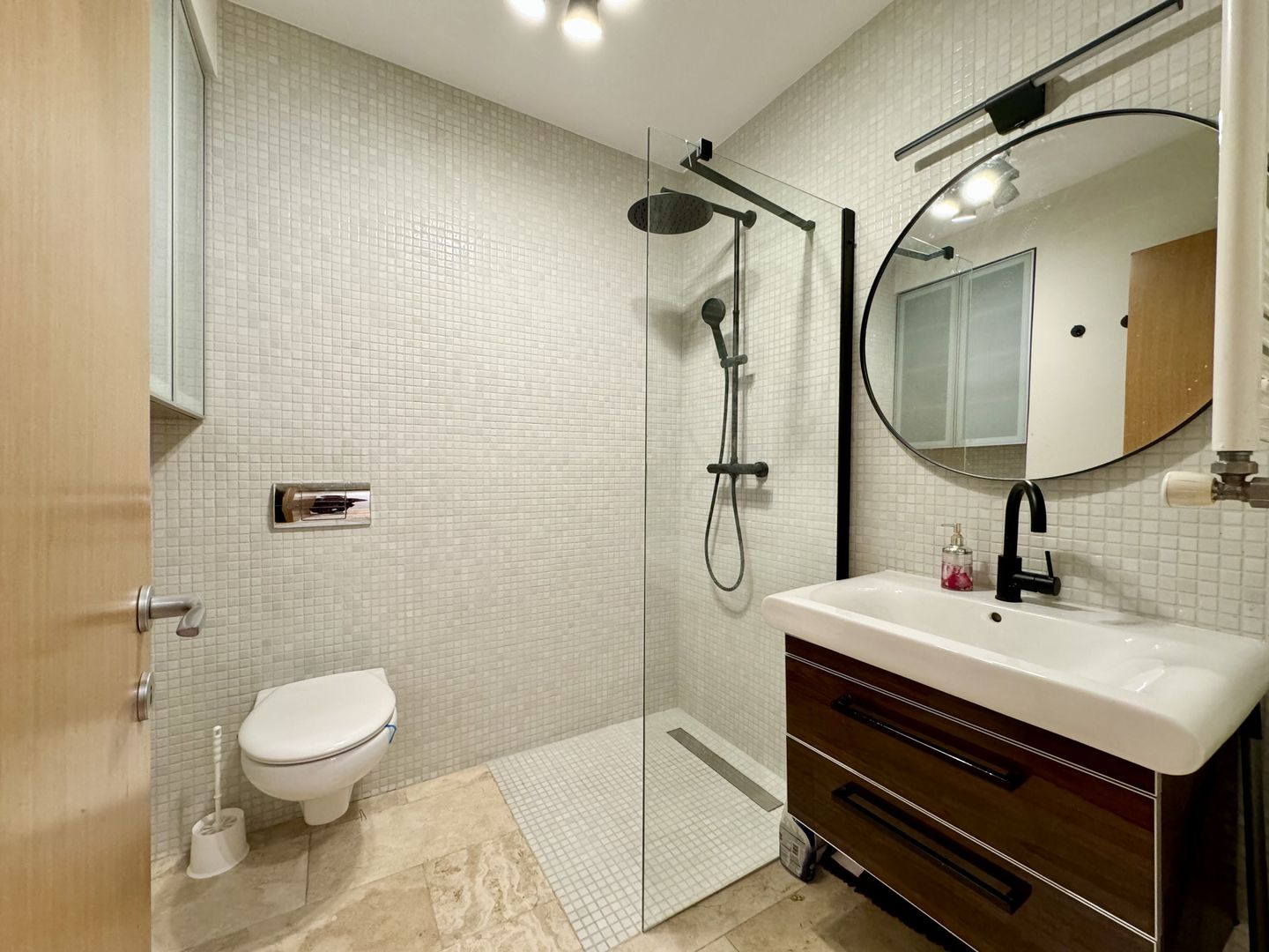 Apartament la parter,lux,spatios+terasa aflat in Aviatiei-Baneasa - Poză 11