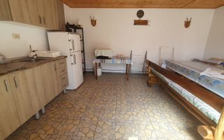 Casă spațioasă de vânzare în comuna Roșia .COMISION 0% - Poză 19