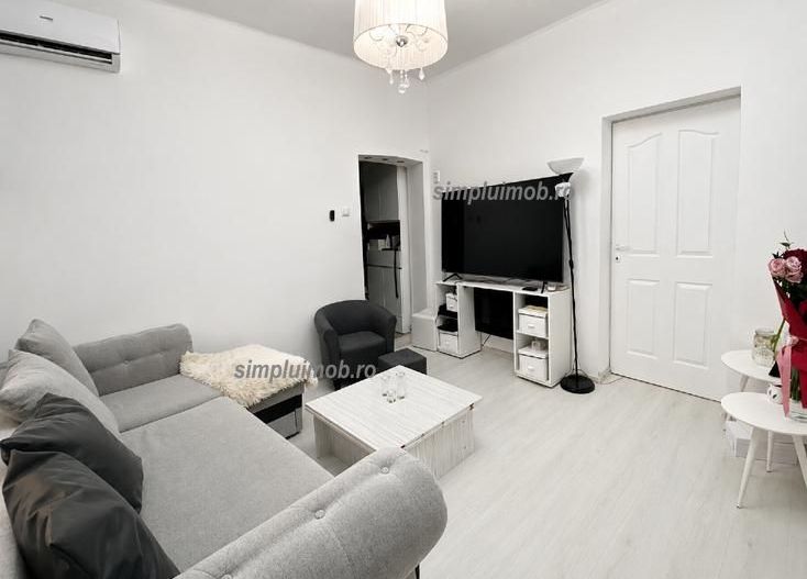 Apartament 2 camere renovat complet zona Armeneasca  centrala proprie - Poză 2