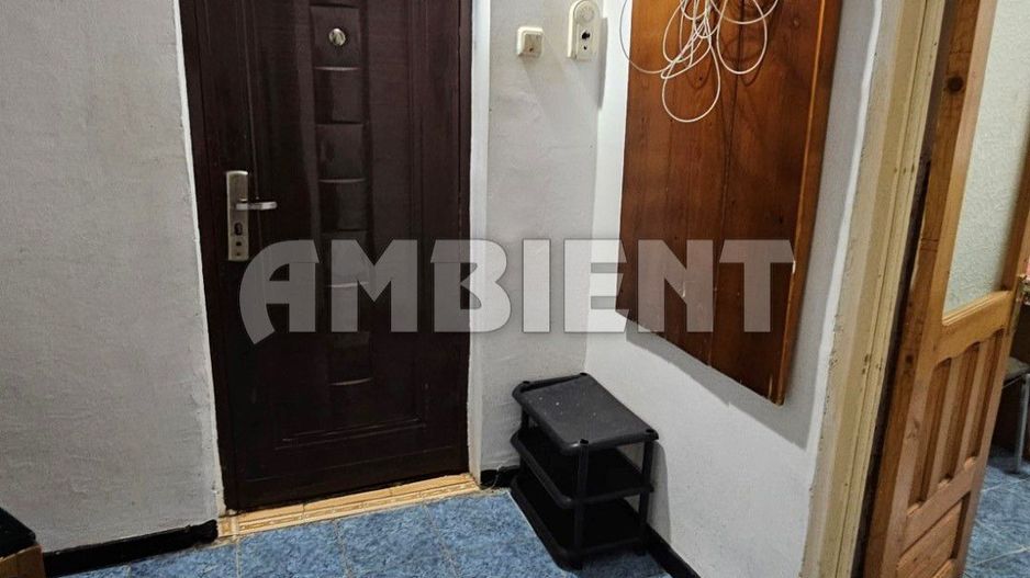 DE VANZARE - Apartament cu 2 camere, mobilat și utilat, zona DONICI; - Poză 9
