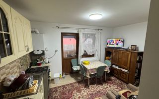 Casă individuală recent renovată, curte mare, GUSTERITA Sibiu - Poză 9