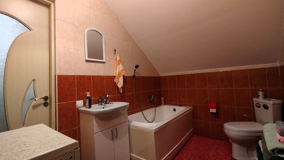 Casă generoasă cu 2 Nivele și confort modern – 10 Ari, Băcioi (sat Frumușica) - Poză 35