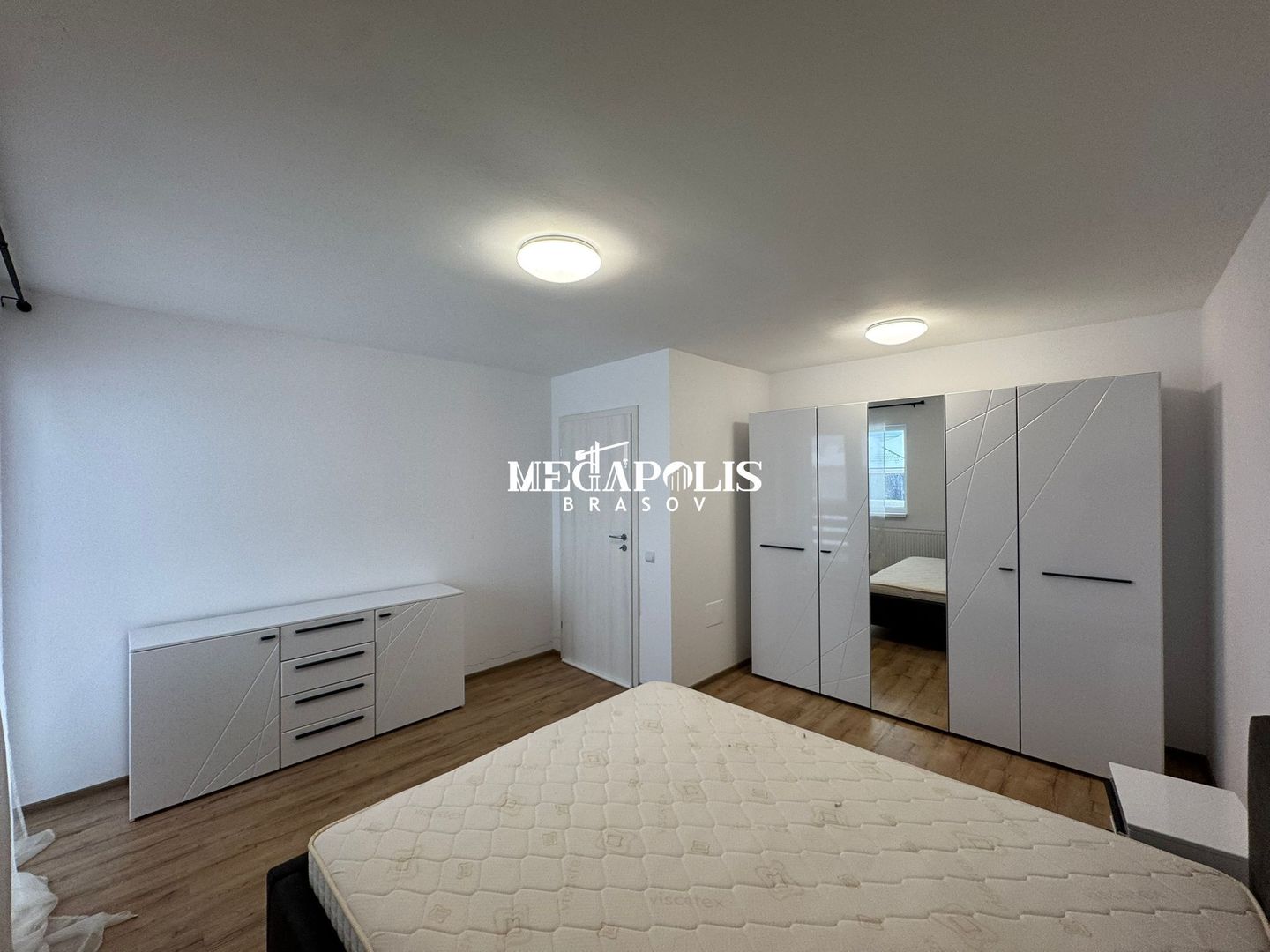 Chirie Casă cu 5 Camere Tip Duplex în Brașov, Cartier Izvor. - Poză 7