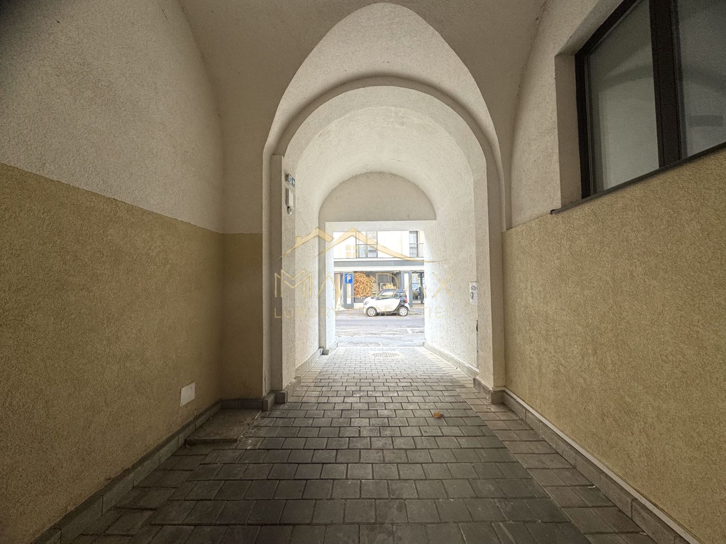 Spatiu de birouri *3 camere* / Cladire Istorica stil Brancovenesc / Universitate - Poză 32