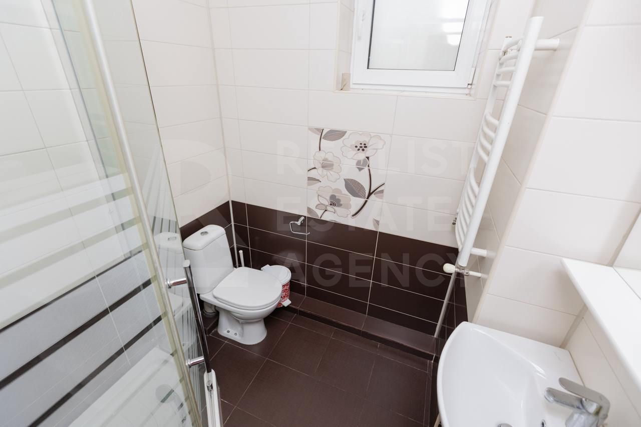 Chirie, Duplex, 6 camere, Strada Vasile Lupu, Buiucani - Poză 15