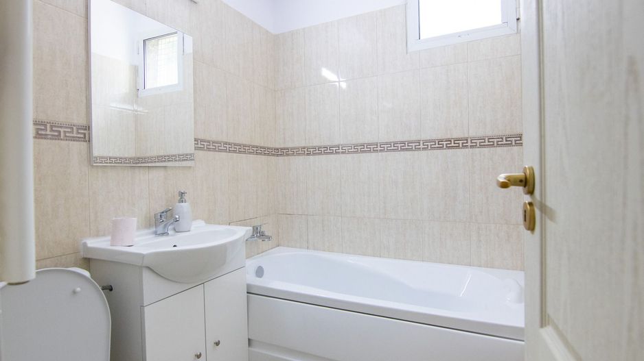 Dr. Taberei Bucla, Spatiu de birouri, doar firme, 4 camere, mutare imediata! - Poză 10