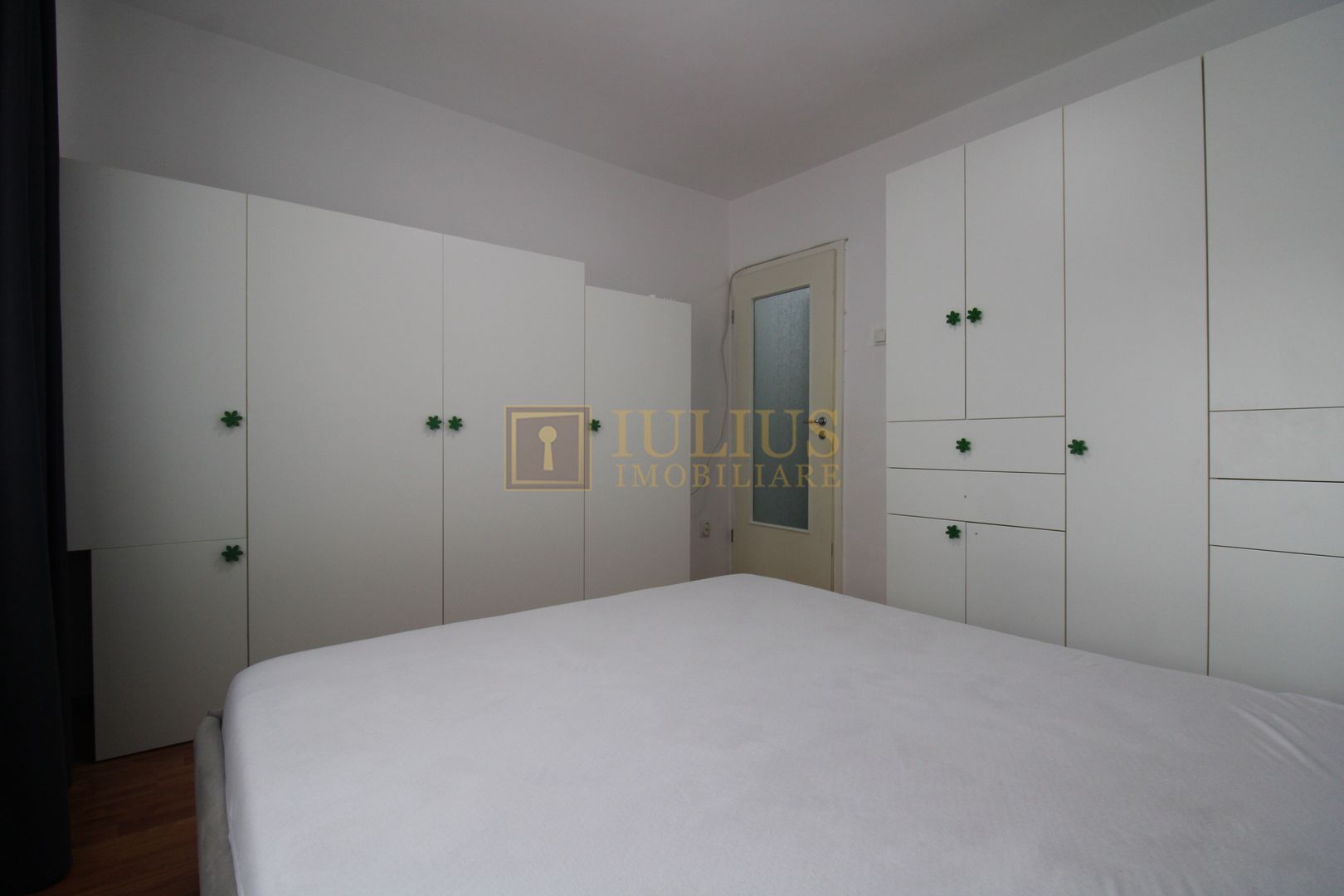 Aradului, 2 camere, centrala proprie. - Poză 9