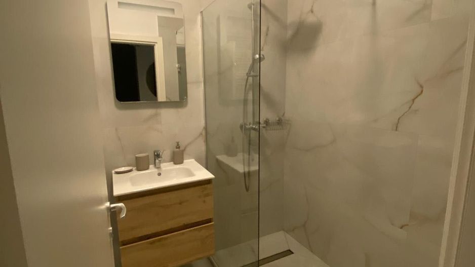 Vând garsonieră Regie Residence, sector 6 - Poză 5