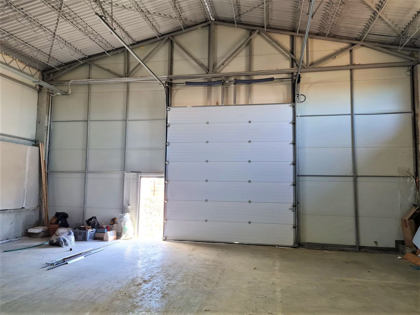 Hale exterior nord 360mp și 420mp - Poză 1