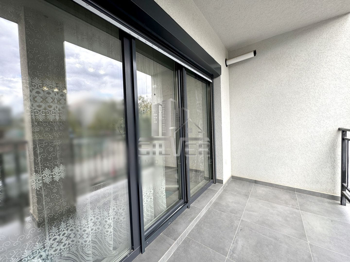 Apartament cu 3 camere la cheie! - Poză 14