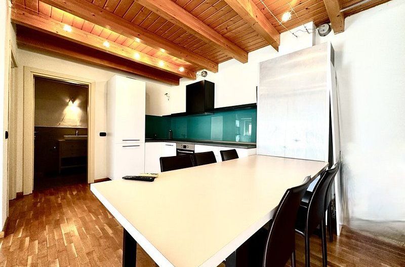 Apartament în Piața Unirii - renovat - mobilat și utilat - Poză 11