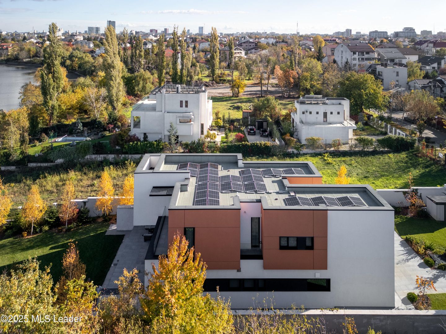 Smart-Home nZEB spectaculoasa Bucuresti Sector1 cu deschidere lac - Poză 59