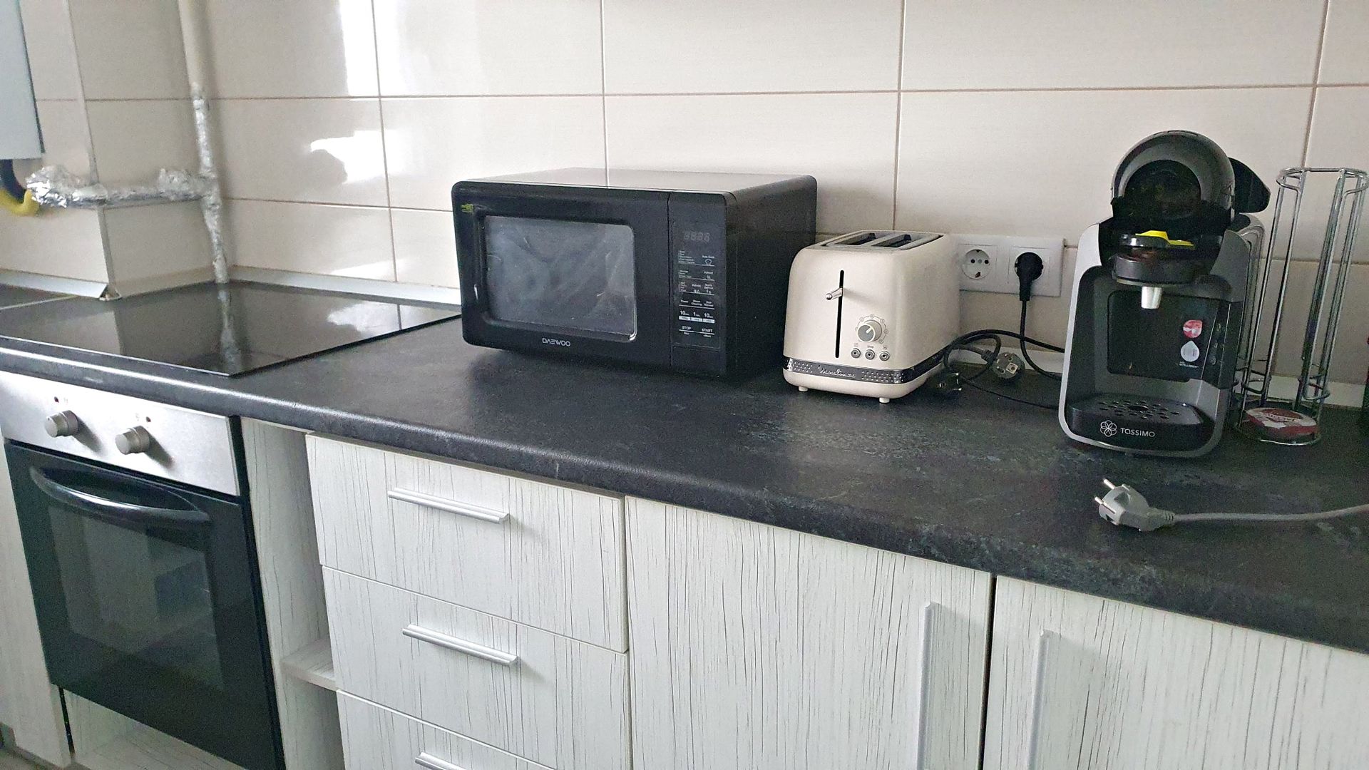 Ansamblul Maurer, bloc nou, vis-a-vis de Coresi, mobilat si utilat - Poză 12