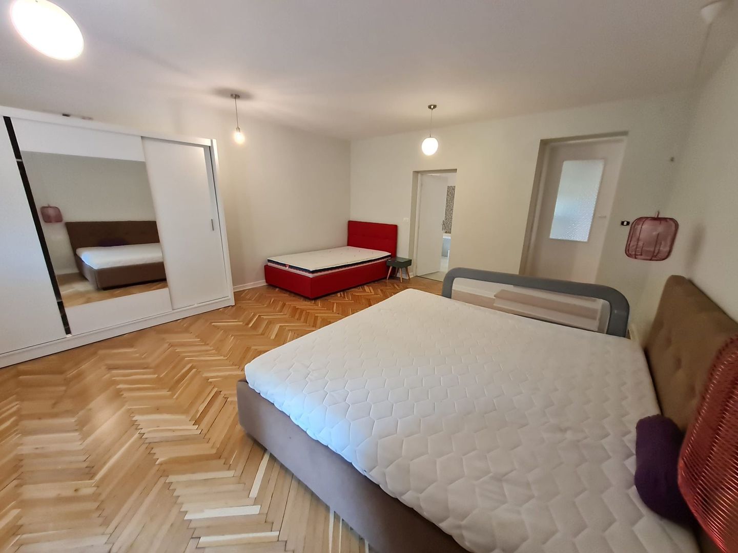 Casa solida în zona Bogdanestilor pretabilă birouri - Poză 4