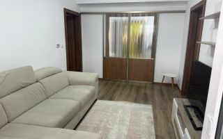 Apartament 3 camere | Etaj 3 | Balcon | 2 Bai | Central - Poză 4