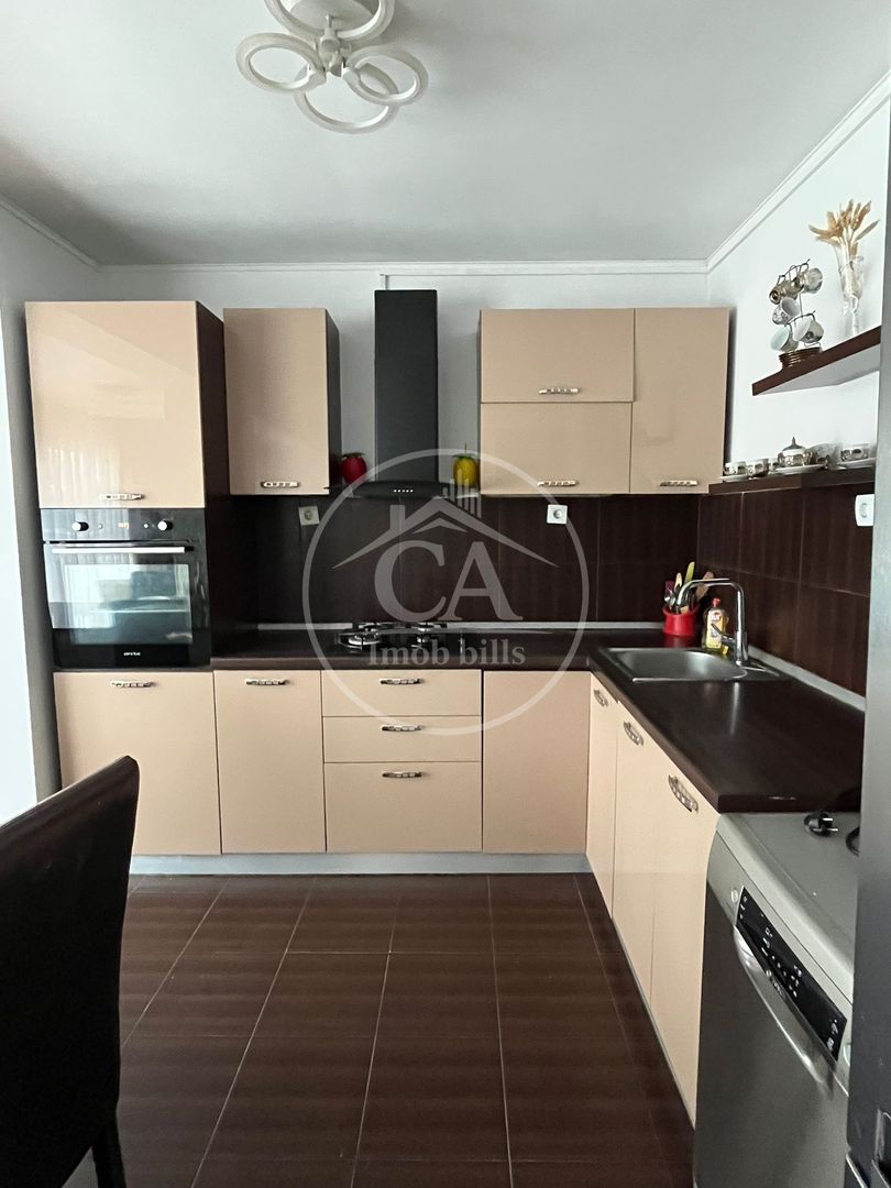 Casă de vânzare tip duplex cu 4 camere în Nojorid, Oradea. - Poză 5