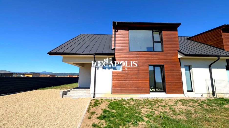 Duplex de vânzare în Cristian - Poză 2