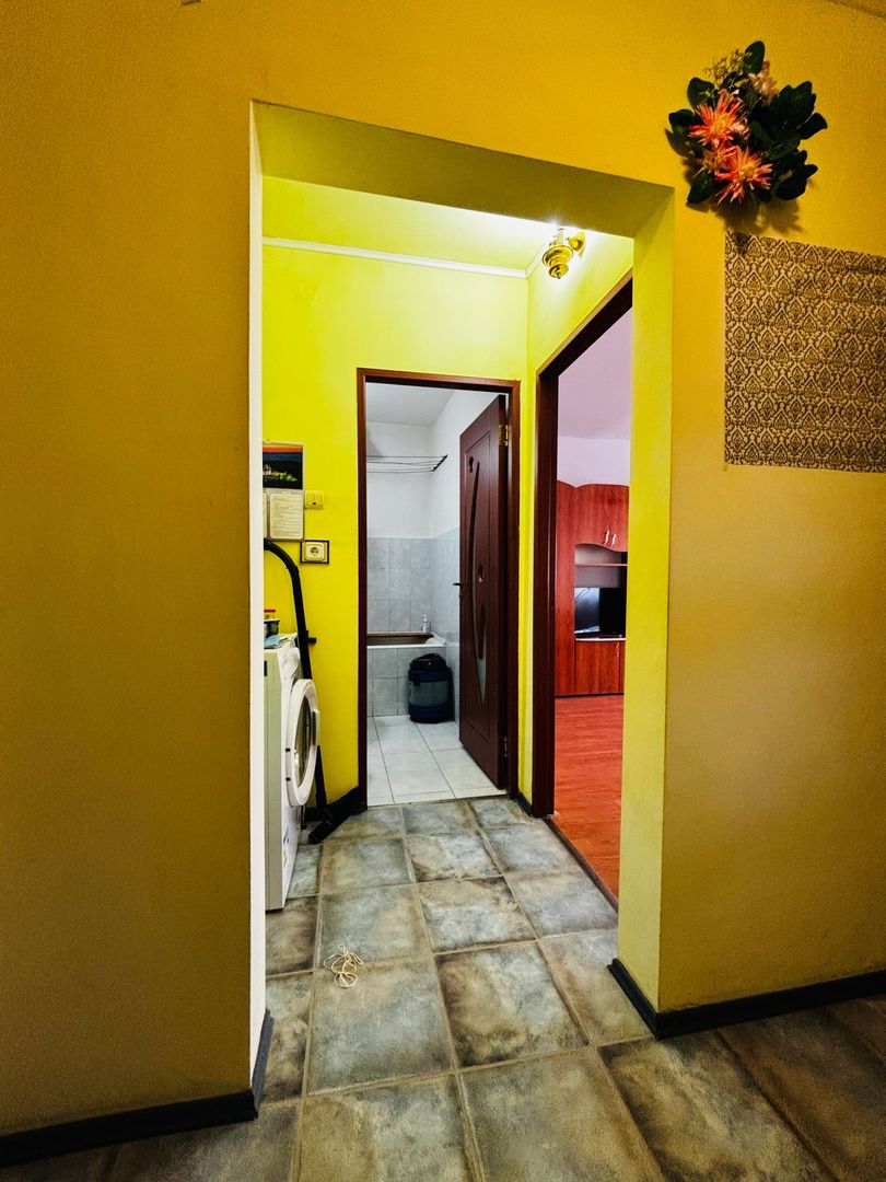 Apartament 1 camera, decomandat, cartier Nufǎrul - Poză 4