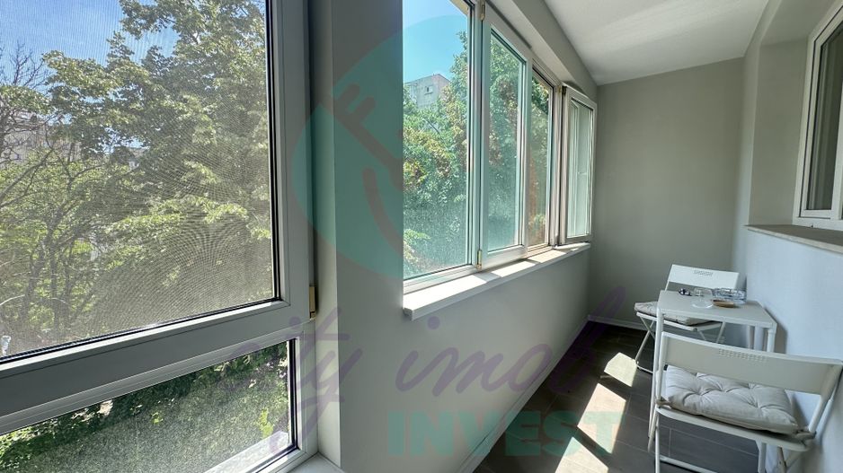 ACASA - unde infloresc teii - Poză 7