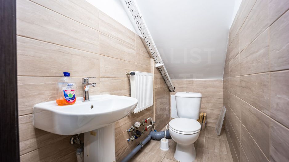 Se oferă spre chirie spațiu comercial 130 mp,str. Ginta Latină Ciocana - Poză 16