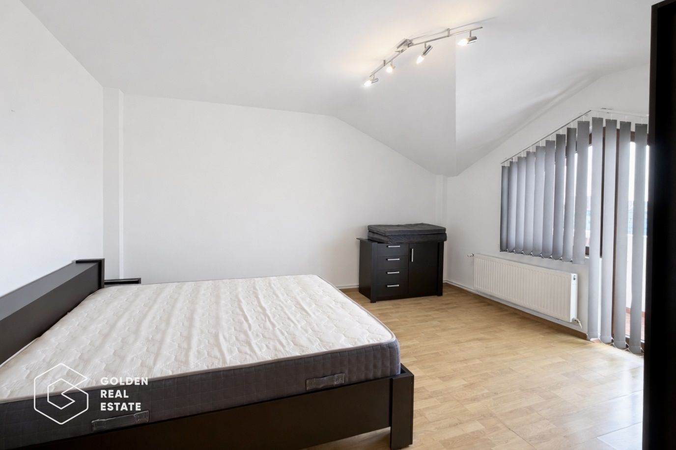 Apartament 3 camere, bloc nou, zona Sagului - Poză 4