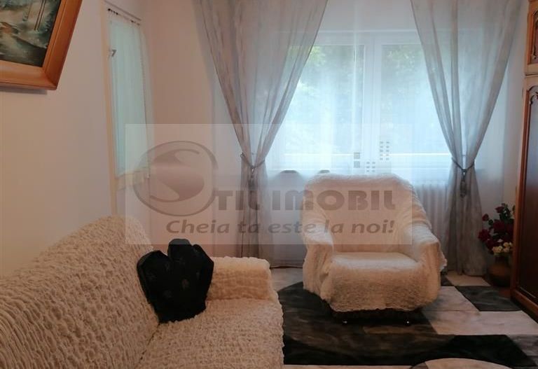 Apartament 2 camere - Zona Nicolina  -  449 Euro - Poză 1