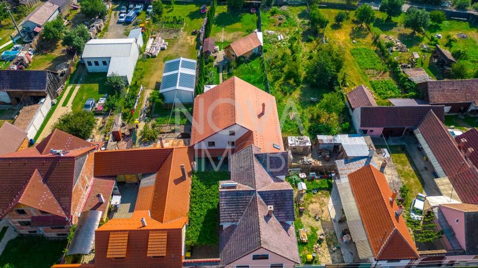Casa + Pensiune deosebita - Orlat, Sibiu - Poză 3