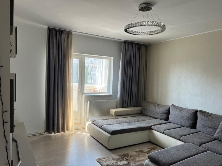 Vanzare Apartament 2 Camere Intre Nerva Traian si Mall Vitan - Poză 1