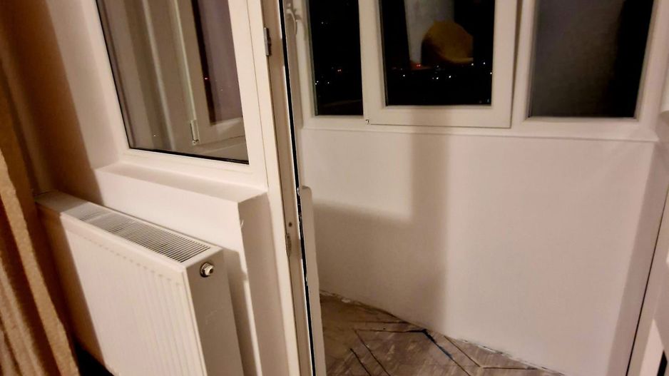 Apartament 2 camere. Decomandat. Renovat. Mobilat. Huedin, Straja. - Poză 3